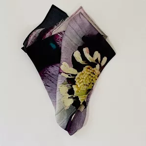 Hellebore Scarf
