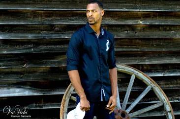 VaVichi Kings 2-Tone or Solid Button Up