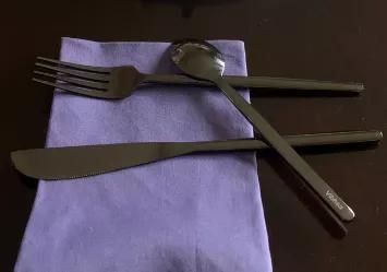 Vibhsa Stainless Steel Flatware 18-Piece Set (Dinner knives, Dinner Forks, Teaspoons)