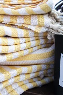 <p>The Darwin by LOUKA GOLD is the next step in the evolution of your bathroom or beach bag. This towel will transform your bathroom from bland to beautiful and it will progress your beach bag from sand filled to sand free. Made from 100% natural Turkish cotton, meaning longer and stronger thread fibres ensures the Darwin towel will survive for years to come.</p>
<p>Product Specs</p>
<p>Size: 39.3 x 70.8in / 100 x 180cm</p>
<p>Weight: 0.80Ibs / 362g</p>
<p>Material: 100% Turkish Cotton</p>
<p>Sh