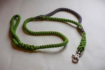 <p>This is a Ready to Ship Leash. </p><p>All purchases go to supporting animal shelters. </p>