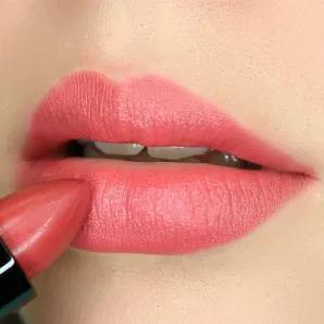<p>At Kismet, we believe Lipstick should be moisturizing, long-lasting and highly-pigmented... but make it natural. Too good to be true? Try one and see what you think.</p>
<ul>
<li>Pigment-to-wax ratio is perfected to give top-notch payoff, while sliding on smooth.</li>
<li>Oil & Wax Blend to ensure ultimate hydration</li>
<li>Safe ingredients you won't be scared of ingesting</li>
<li>Our Velvet Collection of Semi-Matte Lipsticks were the first of our lip products. A Southern Living favorite, t