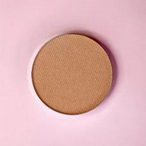 <p>Our Sunkissed Bronzer gives you the perfect slight bronze glow, without going overboard. Perfect for a natural, sunkissed look!</p>
<br>
<b>THE SUNKISSED BRONZER & HOW IT WORKS:</b>
<p>Say goodbye to a palette full of colors you barely use. Now you can pick only the shades you want while storing them neatly in your K-Palette. Each bronzer comes in a clamshell for safe shipping. Then simply open, and place in your magnetic K-Palette. Fill with as many, or as few, beauty products you want!</p>