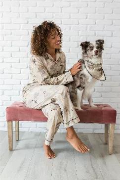 <meta charset="UTF-8"><p data-mce-fragment="1">Our Exclusive Maple Print collection is made from luxurious pure and super-soft cotton fabric, this print symbolizes positive energy, joy and happiness. </p><p data-mce-fragment="1">For us, pets are the most important part of the family so to make sure they compliment you in the most comfortable fabrics and adorable prints we made some bandana's for casual walks and official pet meetings! </p><p data-mce-fragment="1"><span data-mce-fragment="1">- </