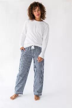 <meta charset="UTF-8"><p data-mce-fragment="1">Our Classic Holiday Navy and White Gingham collection is made from luxurious pure and super-soft cotton fabric. No matter what your challenges are, our collections help you relax, dream better and be happier in our most comfortable Nancy Pajama Pants.</p><p data-mce-fragment="1"><span data-mce-fragment="1">- 100% Soft Cotton</span><br>- Relaxed Fit<br data-mce-fragment="1">- Handcrafted<br data-mce-fragment="1">- Pockets<br data-mce-fragment="1">- E