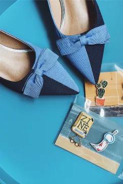 <p><strong>Production begins once the order is processed (non-cancelable / non-returnable)</strong></p>
<br>
<p>Color: Blue</p>
<br>
<p>These Fabric Bow Mid-heel Pumps are handmade and feature a contrasting bow detail at the front. </p>