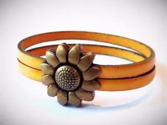 Each bracelet is made with two strands of genuine leather and an antique brass magnetic flower clasp.

SM/MD SIZE: 6.5"
LARGE SIZE: 7.5"
(Custom sizes welcome)

If you would like gift boxes included in your order, please order those separately! Thank you!