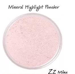 <p>Bring out the beauty of your eyes and cheeks with Zz Organic Mineral Highlight Powder. Using diamond minerals, you can add a splash of light and sparkle.</p><h5>Ingredients</h5><p>Arrowroot, Zinc, Beet Root, Hibiscus, Peach Mica, Pearl Mica</p>