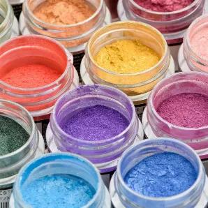 <p>Add intense beautiful color to make your eyes really stand out. Using ground up underwater crystals, these stunning shades will make your eyes pop and be the talk of any room you walk into! <br><br></p><p>ingredients: </p><p>arrowroot powder, titanium dioxide, iron oxide, mica, zinc oxide </p>