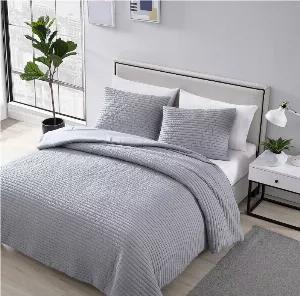 <p>The Nesting Company Palm 3 Piece Queen Comforter Set is simple and sophisticated. With its Channel quilting pattern it can create a cozy farmhouse look. Solid colors can also provide a relaxing space - great for winding down after a long day. Made from super soft Microfiber, perfect for year round use. This set is machine washable for easy care.</p>
<ul>
<li>Set Includes: 1 Comforter, 2 Shams</li>
<li>Set Dimensions Queen: 1 90x90 Comforter, 2 20x26 Pillow Shams</li>
<li>Set Dimensions: King: