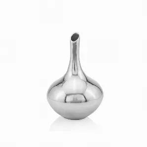 <p>Cuello Delgado SM Narrow Neck Vase is Sleek and Contemporary. Beautifully Buffed Alum Finish with a Angle Cut Nozzle. This Modern Vase will make a Statement in any Contemporary Decor.</p>