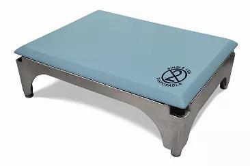 Disposable Surgical Comfort Mat is ideal for use during medical procedures where enhanced infection prevention is of the utmost importance<br>
An affordable and efficient comfort solution<br>
Time savings with faster room turnover<br>
Reduced labor cost on cleaning and re-stocking<br>
Reduced cleaning cost on cleaning agents, devices and water<br>
Reduced equipment loss ratio<br>
Proudly made in the USA with imported non-toxic and phthalate-free polyurethane<br>
This Disposable Surgical Comfort 