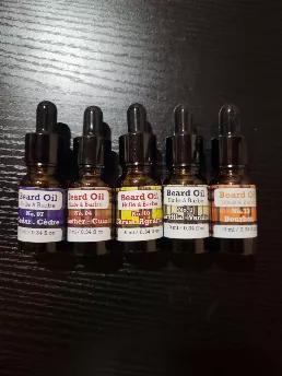 <p>When you can't decide what beard oil scent to choose, why not go with our beard oil sampler box?  </p>
<p>Our sampler box contains five 10 mL bottles of our beard oils for a total of 50 mL of face and beard moisturizing oils.</p>
<p class="p1" data-mce-fragment="1"><b data-mce-fragment="1">Unruly Beard oil</b><span> </span>conditions and softens beard hair. It's also effective for moisturizing the skin beneath your beard. You can use this product to keep your beard looking fuller, softer, and