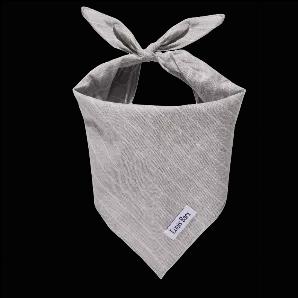 <h3>Description</h3>
<p>We all need essential pieces in our wardrobe...dogs are not the exception. Our bandanas are timeless, stylish and cute enough to wear them seven days a week and year round! Available in a beautiful and elegant grey striped fabric. Give your dog a classy final touch with this fun and chic bandana. </p>
<h3>Product Details</h3>
<ul>
<li>100% Cotton</li>
<li>Available in two sizes</li>
<li>Square shaped</li>
<li>Machine Washable</li>
</ul>
<p>Small 17'' square</p>
<p>Large 2