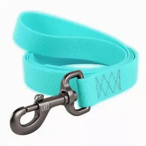 <div style="font-size: 14px;"><br>This waterproof glow in the dark dog leash is made of innovative water- and dirt-resistant material Collartex. Its extremely durable yet flexible and lightweight makes a truly perfect waterproof leash for your pooch! Moreover, it glows in darkness! And you dont even need to charge it the leash accumulates the light by itself.<br><h4>WHY WATERPROOF GLOW IN THE DARK DOG LEASH?</h4><p style="fonte-size: 15px;"><strong>COLLARTEX MATERIAL</strong> Its water- and dirt