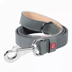 <br><h2>WHY CLASSIC LEATHER DOG LEASH?</h2><p style="fonte-size: 15px;" alt="REAL LEATHER" style="margin: 10px 20px 0px 0px;" align="left"><strong>TRUE LEATHER</strong> Made of genuine 4mm-thick leather, the classic leash is flexible and soft while remaining extremely durable. It is very pleasant on touch, and you can confidently fold the high-quality leather into the pocket.<br align="left"><strong>DURABLE CRAFT</strong> The stitches along the edges of our product are crafted with a heavy-duty 
