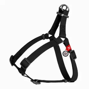 <br><div style="font-size: 14px;">Choose the harness your dog will love wearing! This waterproof step-in harness for dogs is made of innovative water- and dirt-resistant material Collartex. Its extremely durable yet flexible and lightweight allows the dog to feel relaxed while walking rather than under strict control!<br><h4>WHY WATERPROOF STEP-IN HARNESS FOR DOGS?</h4><p style="fonte-size: 15px;" alt="COLLARTEX MATERIAL" style="margin: 10px 20px 0px 0px;" align="left"><strong>COLLARTEX MATERIAL