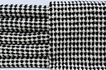 <p><strong>Bubble Black Terry Hand Towel</strong><br></p>
<p>Material: Made from 100% high quality Turkish cotton.<br><br>Size: 36'' L x 19'' W. + Fringe<br><br>Weight: 9 oz<br><br>Exceptionally loomed in Turkey.<br><br>Care: Machine wash in warm or cold water with like colors. Please only line dry, and do not use bleach, harsh detergents, dryer sheets or high heat. <br><br>Perfect fit as a hand towel, face towel, guest towel, kitchen towel, and bathroom towel. These towels could be used as home
