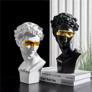 <p>This modern David Resin Statue Sculpture can give a unique touch to your Living room, bedroom, or office.</p>
<ul>
<li>Size: Long: 6.2" Wide: 6" High: 11.4"</li>
<li>Material: Environmental Protection Resin; the quality is high and the soles are carefully welded and stable. Style:</li>
<li>Modern Function: Home decoration/gift-giving Living room/bedroom/office</li>
</ul>