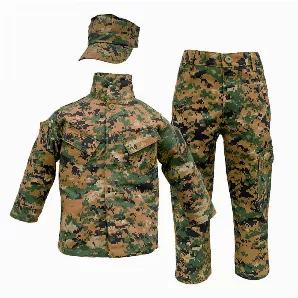 This licensed 3pc set features an 8 point cover, a long-sleeve button-down top with 4 pockets, and pants with 6 pockets. Great quality, not a cheap costume!