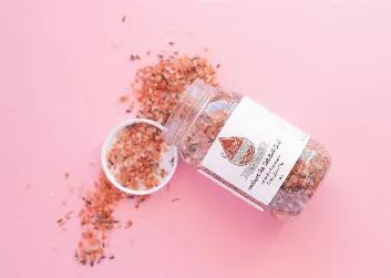 <p style="margin: 0px;"><span></span><span>Sore muscles and tired bodies can rejoice with this relaxing bath salt made with pure, all natural ingredients that will leave your skin feeling soft and rejuvenated. </span></p><p style="margin: 0px;"><span><br></span></p><p style="margin: 0px;"><span><strong><span class="x-el x-el-span c2-1 c2-2 c2-bo c2-3 c2-2e x-d-ux">Himalayan Sea Salt</span></strong> is rich in minerals such as magnesium and potassium, it can also improve and replenish skin cells.