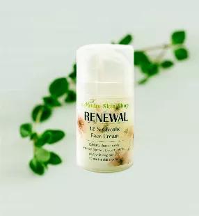 This skin renewal face cream contains 12% glycolic acid naturally extracted from sugar cane.Exfoliates dead skin cells, diminishes sun damage, even out skin tone to reveal fresher, younger looking skin and improve the skin's texture. Combined with powerful antioxidant extract like mulberry, licorice and chamomile extract, to soothe, lighten the skin and have rejuvenating and calming effects. With panthenol (vitamin b5) and allantoin to protects, soothes and hydrates the skin.
