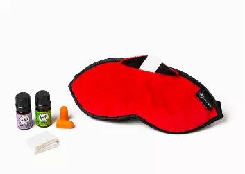 <p data-mce-fragment="1"><strong data-mce-fragment="1">The Wild Essentials Aromatherapy sleep mask kit Includes 1 Opulence sleep mask, 1 - 5ml bottle of lavender essential oil and 1 "" 5ml peppermint oil, 5 cellulose refill pads and one pair of earplugs. </strong></p>
<p data-mce-fragment="1"><strong data-mce-fragment="1">This premier luxurious sleep mask is slim-line, ultra-comfy and 100% light blocking. The micro-plush sleep mask features a built-in pocket for an aromatherapy pad to help you g