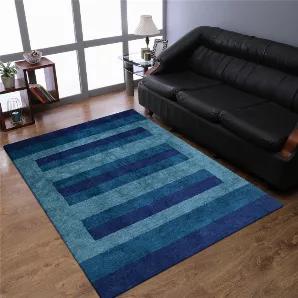 Set your home surroundings enlightened with this silk mix rug in shades of blue light blue, which is hand knotted loom the expert weavers to ensure its perfect finish and amazing look. The contemporary pattern of this rug adds more elegance to your home D?cor and blends amazingly with your interiors.