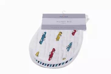 Soft and comfortable 100% natural bamboo muslin. These stylish and easy to care for bibs feature three snaps in the front for a perfect fit. The extra absorbent fabric makes these bibs a must have for feeding and teething. <br><br>Size: 21" x 9.5" (53cm x 24cm)<br>