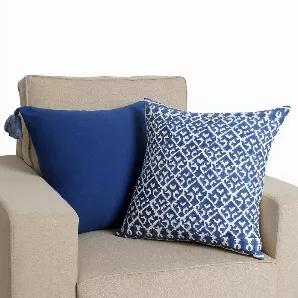 Revamp your home interior with the addition of this set which includes 2 decorative pillow, featuring hand block printed elegantly crafted ikat pattern. Crafted from good quality cotton and filled with soft plush fabric, it is accented in the hues of white and blue. It comes with shredded memory foam filling which provides a long lasting comfort. This accent pillow will serve the best of its purpose and will embellish your existing decor.