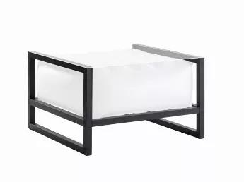 Elegant luminous coffee table which plays with the contrasts between a transparent support and a graphic black metal frame. This coffee table will look great in your living room, on your terrace, on your balcony, or near the deckchair by the pool, but also in your home.
