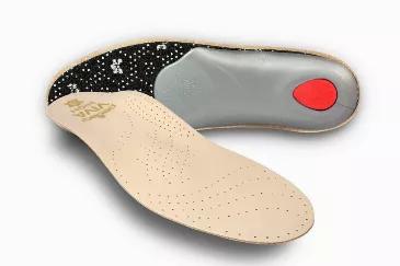Handmade in Germany, the pedag VIVA High features extra-high longitudinal arch support. This helps to keep your foot in the right position. When you're suffering from high arches, you tend to put weight on your heel and toe, leading to overexertion and aching. The VIVA High will keep you evenly balanced, reducing pain within the arches and the back.<br>People with high arches in their feet often complain of pain within the heels. The VIVA High comes with a heel cushion to support shock that come