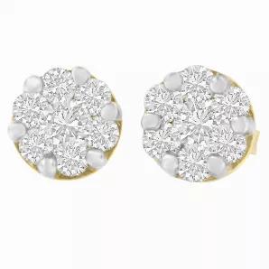 Convey your love to her with these heartfelt diamond stud earrings. Created with lustrous 14 karats yellow gold, each of the earrings are arranged in a traditional setting of six-prong. With this, they are adorned with glittering round cut diamonds that makes them a royal piece of artwork.
