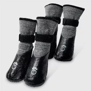 The GF PET booties are ideal for any season to protect paws from snow, ice, rain or hot pavement. The warm sock is integrated into the lightweight waterproof boot and secured with a velcro strap to bring you the easiest all-season solution. 2-in-1 sock in boot! <br> Product details: <br> o Built-in socks for added comfort and warmth <br> o Adjustable velcro straps <br> o Extended rubber bottom for maximum coverage <br> o Ultra-grip durable sole <br> o Lightweight <br> o Water resistant <br> o Co