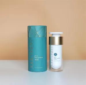 <meta charset=utf-8><p data-mce-fragment=1>A delightful oil that some have called a magic potion. Just this one product hydrates, rejuvenates, heals and repairs the skin in a single step. The GLOW Skin Potion comes in tinted (for a sun-kissed glow) and non-tinted.<br data-mce-fragment=1> <br data-mce-fragment=1><span data-mce-fragment=1><strong data-mce-fragment=1>What it is:</strong></span><br data-mce-fragment=1>This is the all-time bestselling product that has grown a cult-like following. And