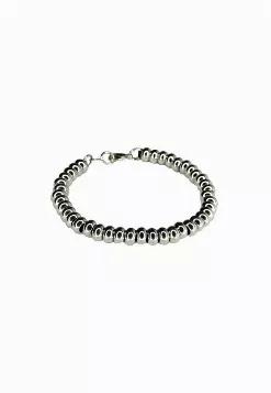 <p>Stainless steel silver bead bracelet<br />
(Our high quality stainless steel is tarnish resistant, scratch free, and highly durable for everyday wear. )</p>