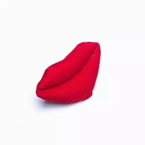 It's smooch time with your pup!<br>
Stuffed for curviness of lips<br>
Made from 1000D Nylon<br>
Strategically placed “bite pad" holds a squeaker<br>
Floats!<br>
Hilarious (especially for humans!)<br>
7" wide x 4" tall (bite pad 3 1/4" wide x 2 1/2" deep x 1 1/4" thick)