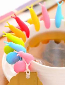 <p>6 Pack Assorted pastel colored Cute Snail Shape Silicone Tea Bag Holder&nbsp;<br /> Cup Clip Mug Tea Infusers Strainer Clips&nbsp;<br /> Tea Tools make ideal small gift for all tea lovers<br /> Also be used as a glass identifier<br /> Material : Food Grade Silicone&nbsp;<br /> 4cm&nbsp;<br /> Assorted Random Colors in pack</p>