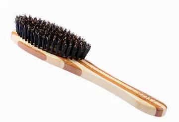 Our Shine & Condition brushes use 100% premium natural bristles that distribute natural oils for a clean finish and healthy shine.<br> 100% Natural Bristle + Nylon Pin<br> Pure Bamboo Handle <br> Full Oval/ Striped Finish<br>
