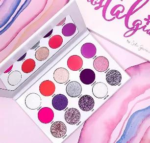 <p>A stunning and fascinating color combination of 15 shimmer, mattes, and glitter finishes. The ultimate bright colors will provide you with an extra push of confidence. This long-lasting palette can be used for day to day makeup. This exclusive product of ours comes with the name of nostalgia.</p>