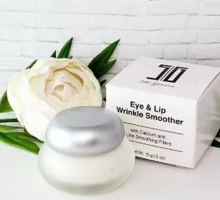 <p>This rich cream is infused with absorbable calcium to help improve the appearance of aging skin. Fillers will instantly reduce considerably the appearance of fine lines and wrinkles. <br>Key Ingredients:<br>Haloxyl will help reduce the appearance of dark circles.<br>Ginseng Root Extract helps to brighten the skin and reduce the appearance of fine lines and wrinkles. Great for oily and sensitive skin types; help</p>