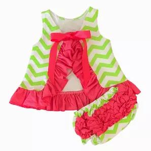 <p>AL Limited 2-piece Baby Girls Green Chevron Pink Heart Swing Top and Bloomers. Buttons down the back. Adorable Spring Green Chevron printed Swing Top. Hot Pink Heart Patch and Ruffle Trim. Coordinating Bloomers with pink ruffles on the Butt.   Elastic waist band. 97 % Cotton 3% Spandex knit.</p>