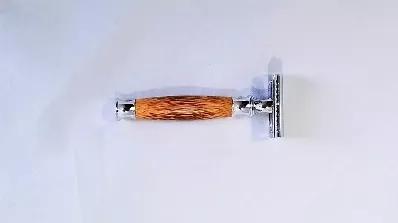 <p>Shave the old school way with this beautiful stainless steel and bamboo handle safety razor.  Its ergonomic handle is curvy and slip resistant and the stainless steel won't rust in the shower. It is perfectly weighted and its got a long handle to make shaving smoother and easier.</p> <br>
It is one of the best ways to reduce your plastic footprint and keep more of your hard earned money. It is estimated that 2 billion razors are tossed in the United States each year! Additionally, people tend