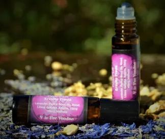 Pamper- Lavender, Palma Rosa, Ho Wood, Litsea Cubeba, Amyris, Ylang Ylang, Melissa
Erzulie Freda Aromatic Essential Oil Roll On Reflets The Voodoo Goddess Of Love. This Blend Embodies Indulgence And Femininity. The Blend In Erzulie Freda Is A Delicate Balance Of The Finest Floral Essential Oils. There Is Also A Touch Of Citrus Floating Near The Top.<br>
The Essential Oils In This Aromatic Promote Abundance, Well Being, Beauty, Love, And Confidence. She Is Specially Potent When Applied On Pulse P