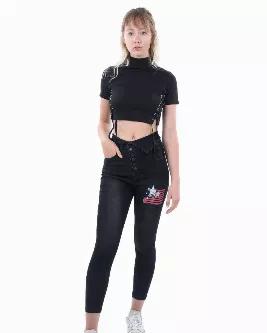 <p><strong>LM-ALIJNS-1087MM-BLK</strong></p><p>Our Wilshire Skinny Jeans with Marilyn Monroe 7 star decal features black denim with slight fading, overlap detail at waist, and button up front. </p><ul><li>80% Cotton, 20% Polyester</li><li>Machine wash cold</li><li>Imported</li></ul><p><strong>Return</strong>: unconditional return within 30 days.</p>
