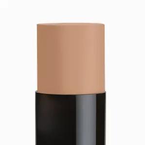 This full coverage, cream-to-powder foundation doubles as a concealer. You'll love this moisturizing formulation and its smooth, natural looking semi-matte finish. Apply over the entire face for a flawless, healthy glow or use to camouflage dark circles and blemishes. <br>
Paraben Free <br> Gluten Free <br> Latex Free <br> Fragrance Free <br>
Whats inside: Vitamins C & E and Aloe. Antioxidant and vitamins that help protect cells from free radical damage. Aloe helps to soothe and condition skin. 