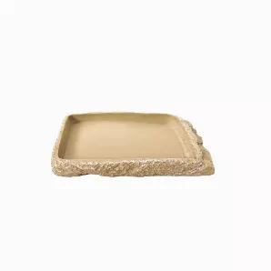 <p>Large flat surface to serve up your critters favorite vittles! Less than an inch high for easy access to all herps, particularly smaller tortoises!</p>

 

Resin reptile feeding bowl vivarium food water flat thin feed dish<br>
Dimentions: 6.5" x 4" x 0.75"
