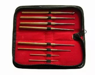 <p>8 piece Sexing Probe Set Ball tips for added safety for your reptile. Comes with a storage pouch. Includes two very small probes for hatchlings!</p>
<br>
Best way to positively identify the sex of snakes and some lizards. Comes in a variety of probe sizes and a case.

